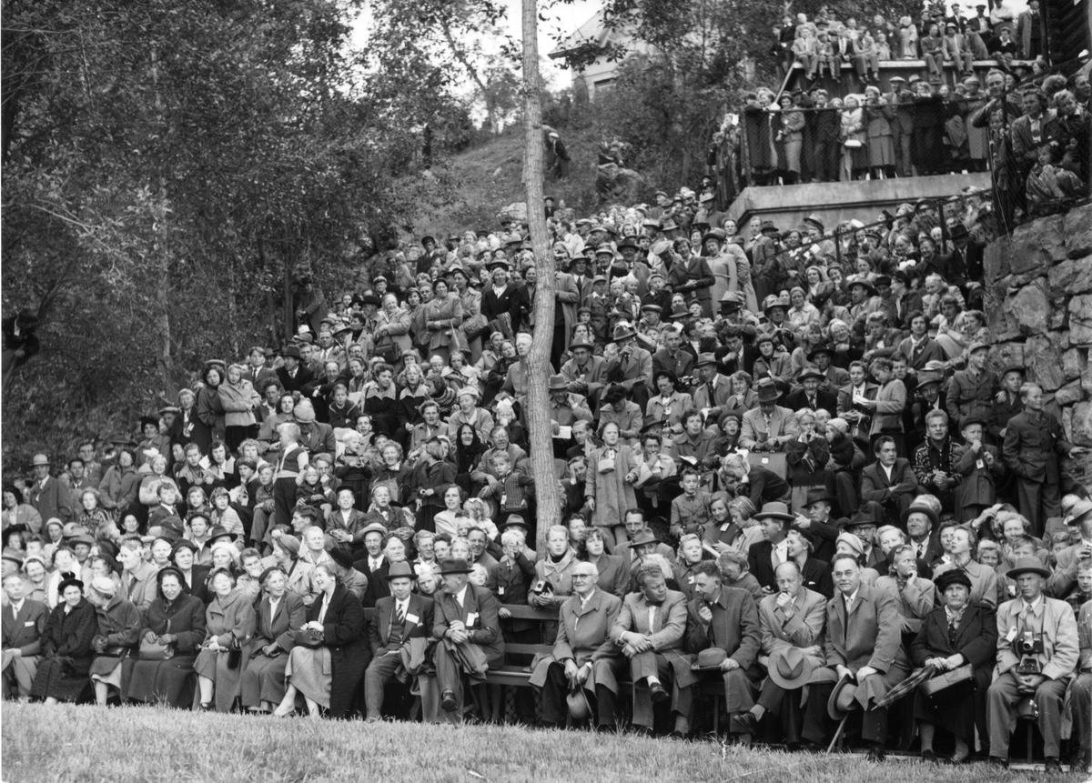 Jubileum i Kviteseid 1956.