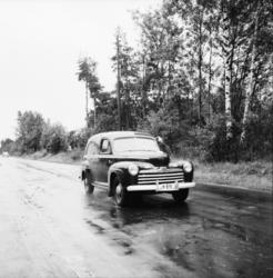 Vardens arkiv. "Trafikkontroll på Bøleveien". 09.09.1953.
A
