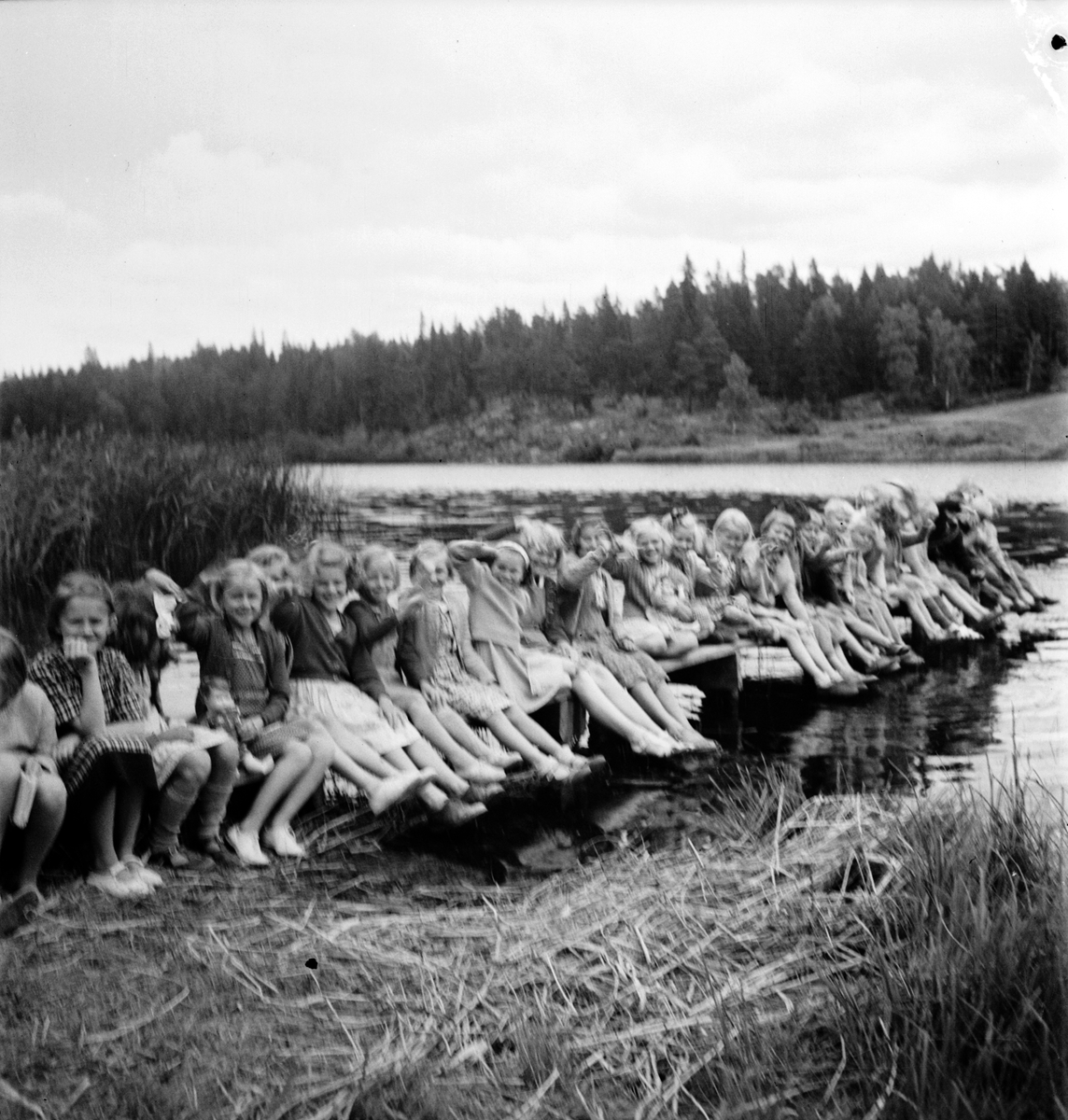 Lekande barn, Edakolonin, Uppland 1950
