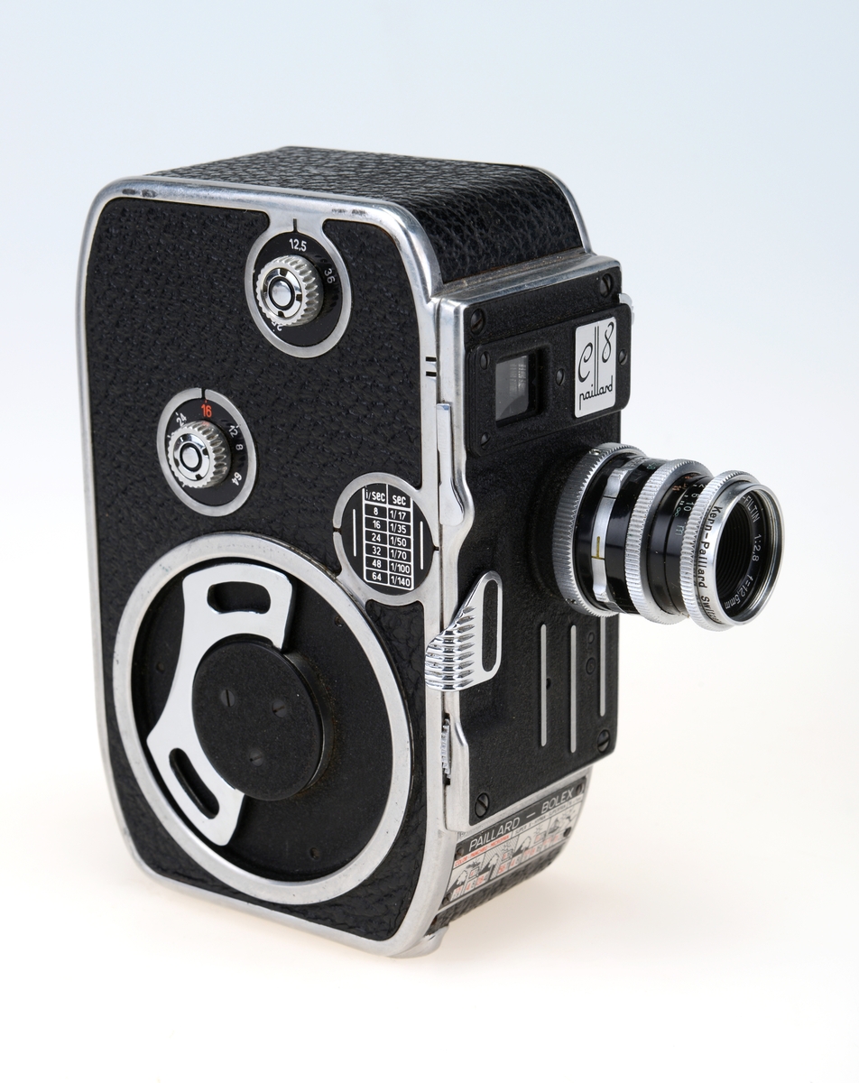 Filmkamera med tilpasset etui, til 8mm film.