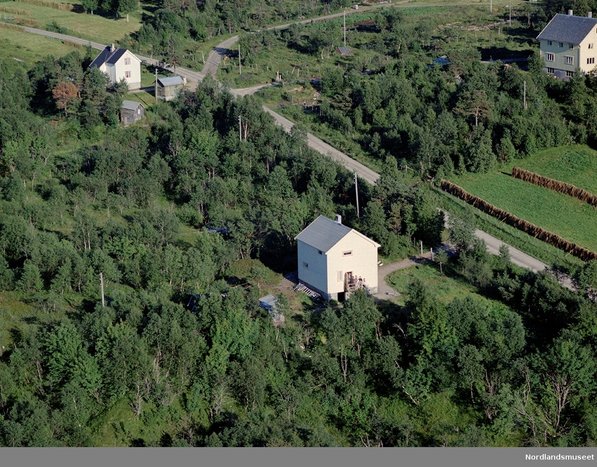flyfoto av eiendommen Bjørklund, eier: Rolf Hansen