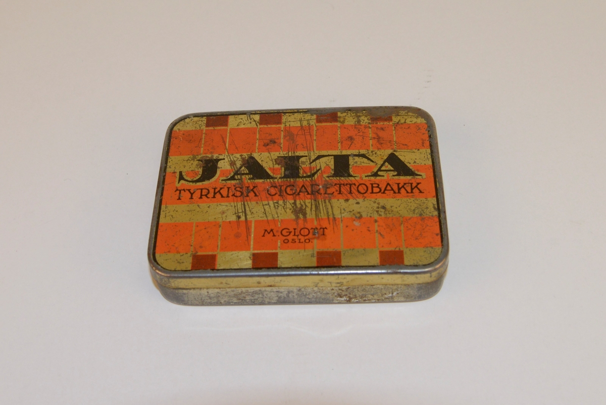 Metallboks med tobakk av typen Jalta