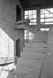 Interiør fra trappeoppgang under renoveringen av Hauge skole