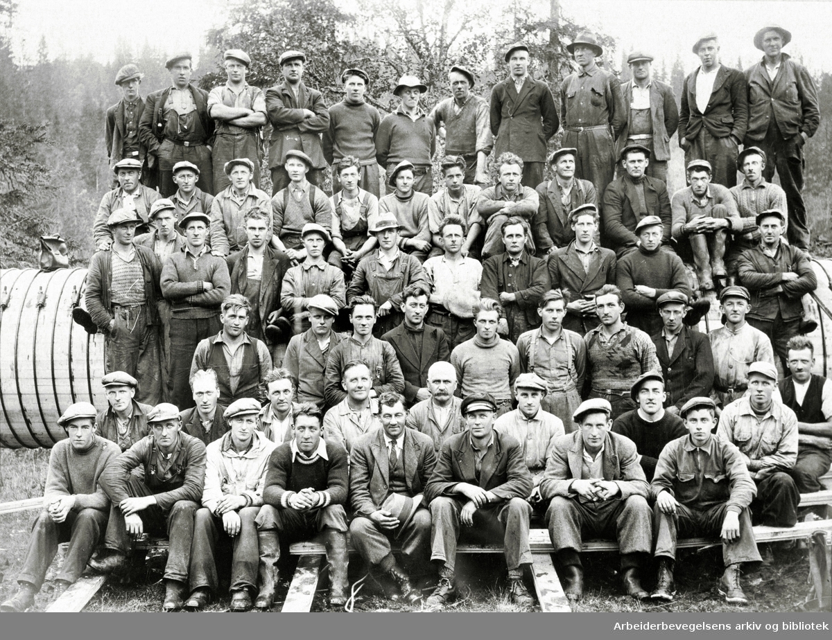 Arbeidere ved Funna-anlegget, ca. 1937/38.