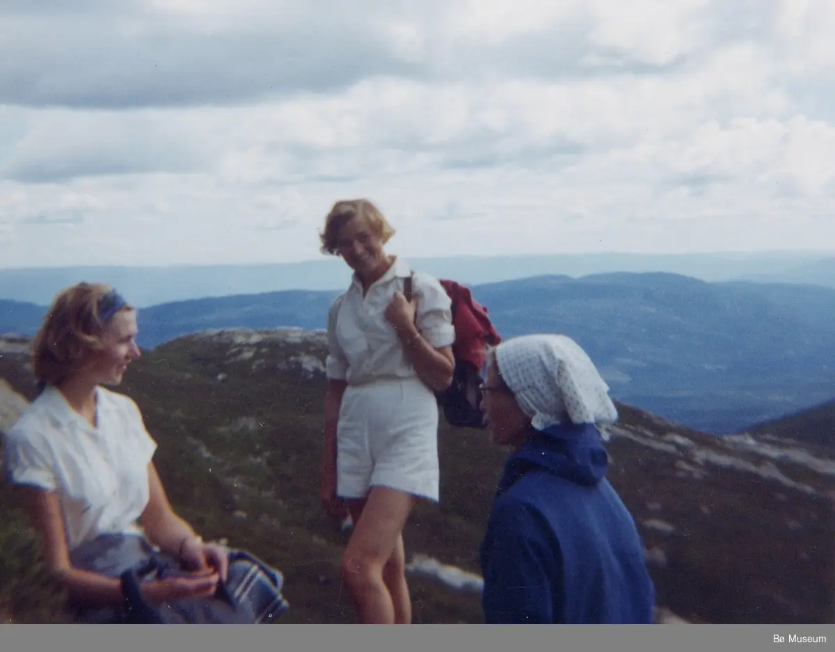 Glekse 1966, Kari Hjørdis Dale, Kari Børte og Kari G. Forberg