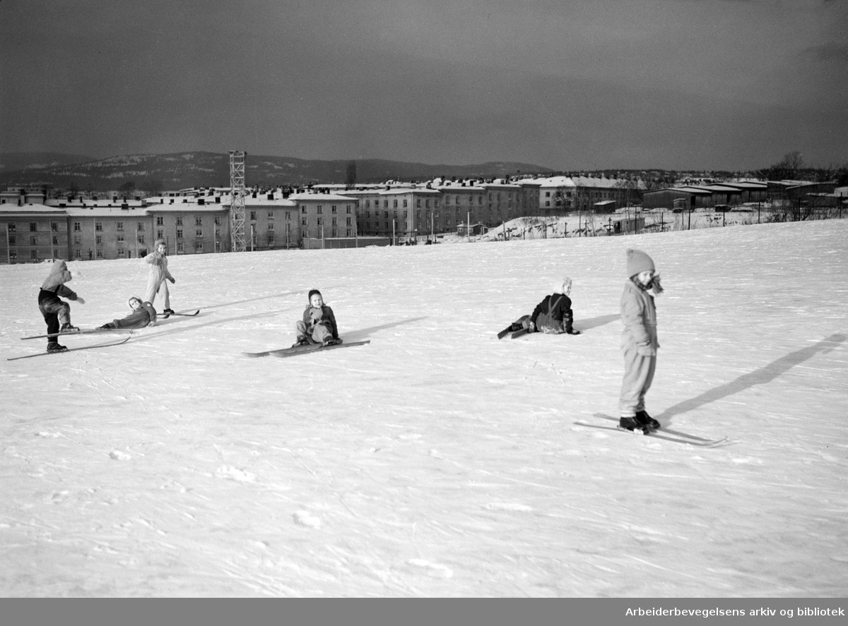 Framfylkingen. Oslo Framkrets skiskole i Torshovdalen 13 til 17 januar 1950.