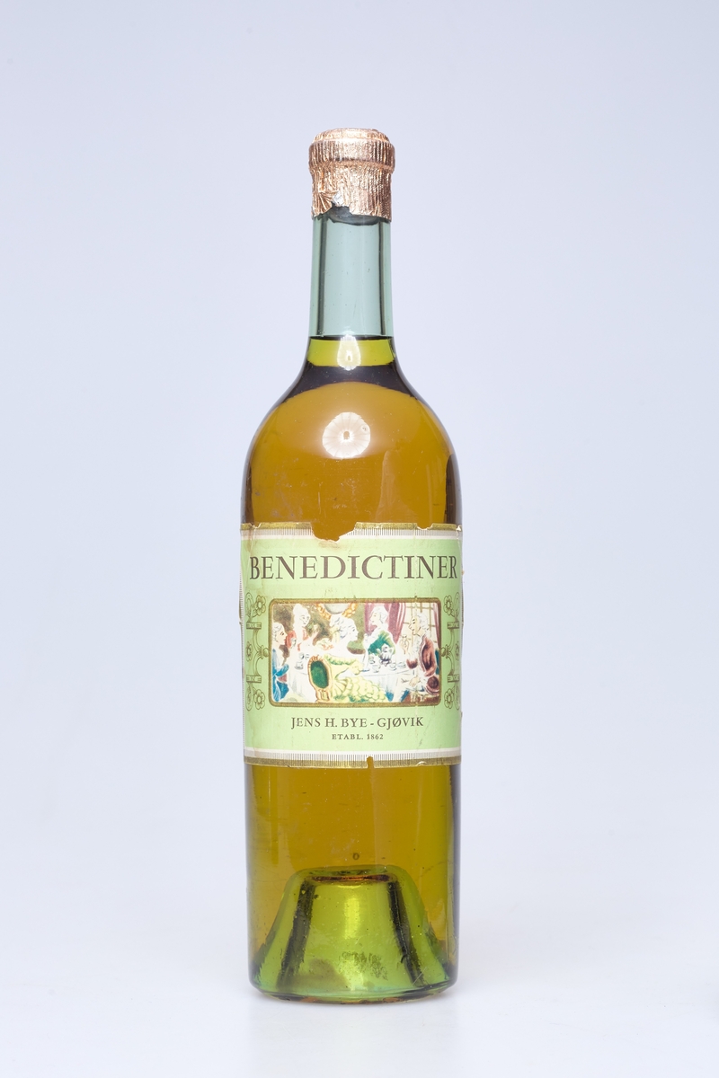 En original flaske Benedictiner.
