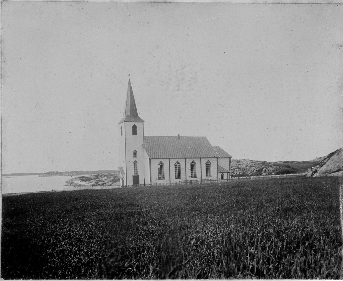 Jøssund kirke, bygd og vigslet i 1876.