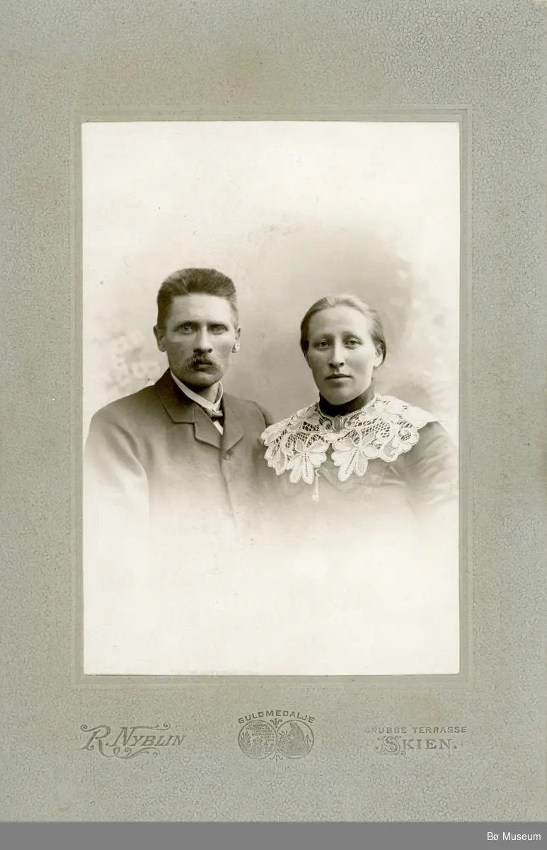 Parfoto av Gunnar og Ida (f. Sannes) Åkre