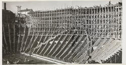 Byggingen av Jordal Amfi, oktober 1951.