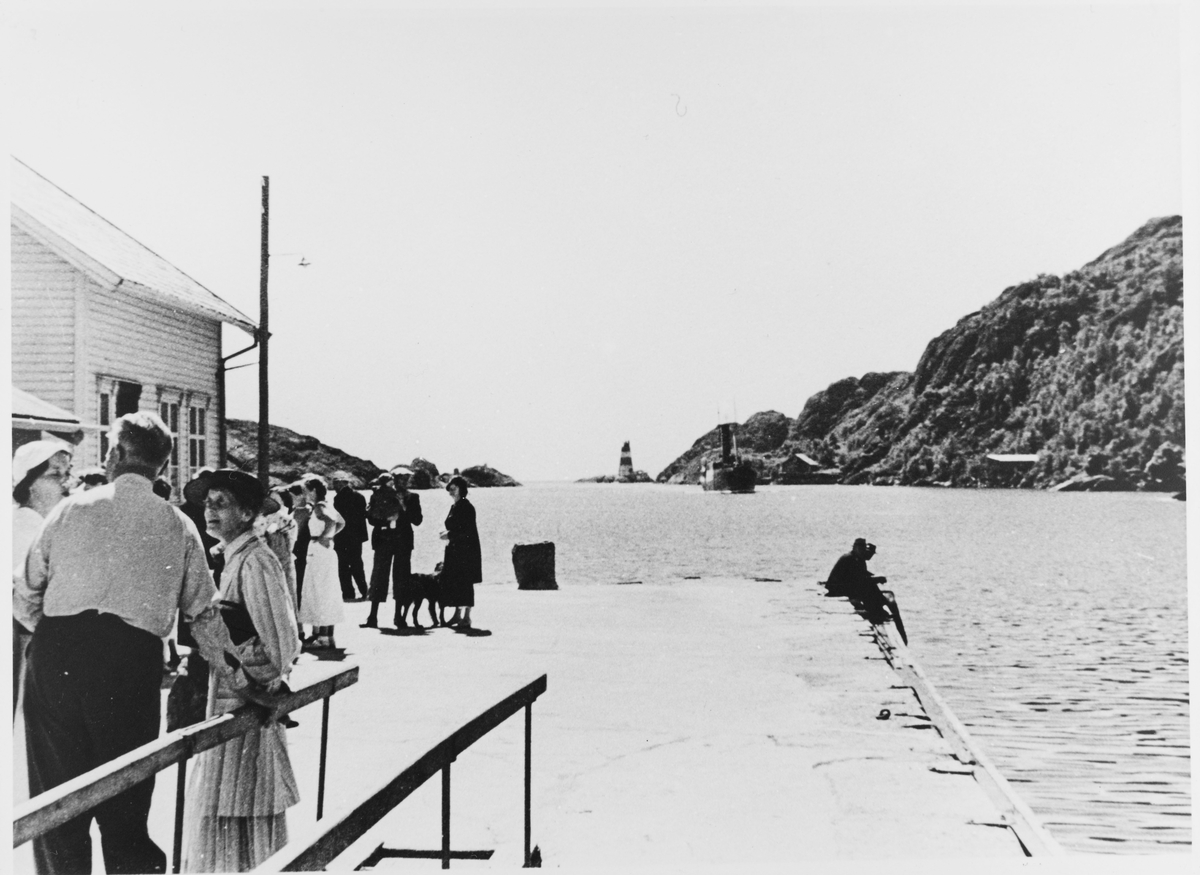 Dampskipskaien, Rekefjord ca. 1936.