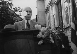 Arne Friestad takker for velkomsten, 30. mai 1945.
