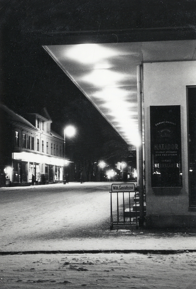 Storgatan i korsningen mot Västra Esplanaden, Växjö, ca 1960.