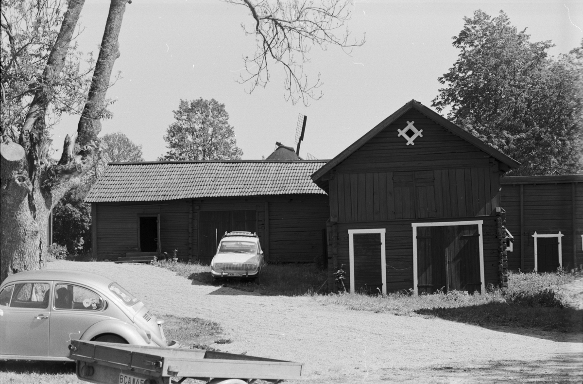 Stall, lider och vedbod, Ekeby 6:1, Ekeby by, (tomt 6), Vänge socken, Uppland 1975