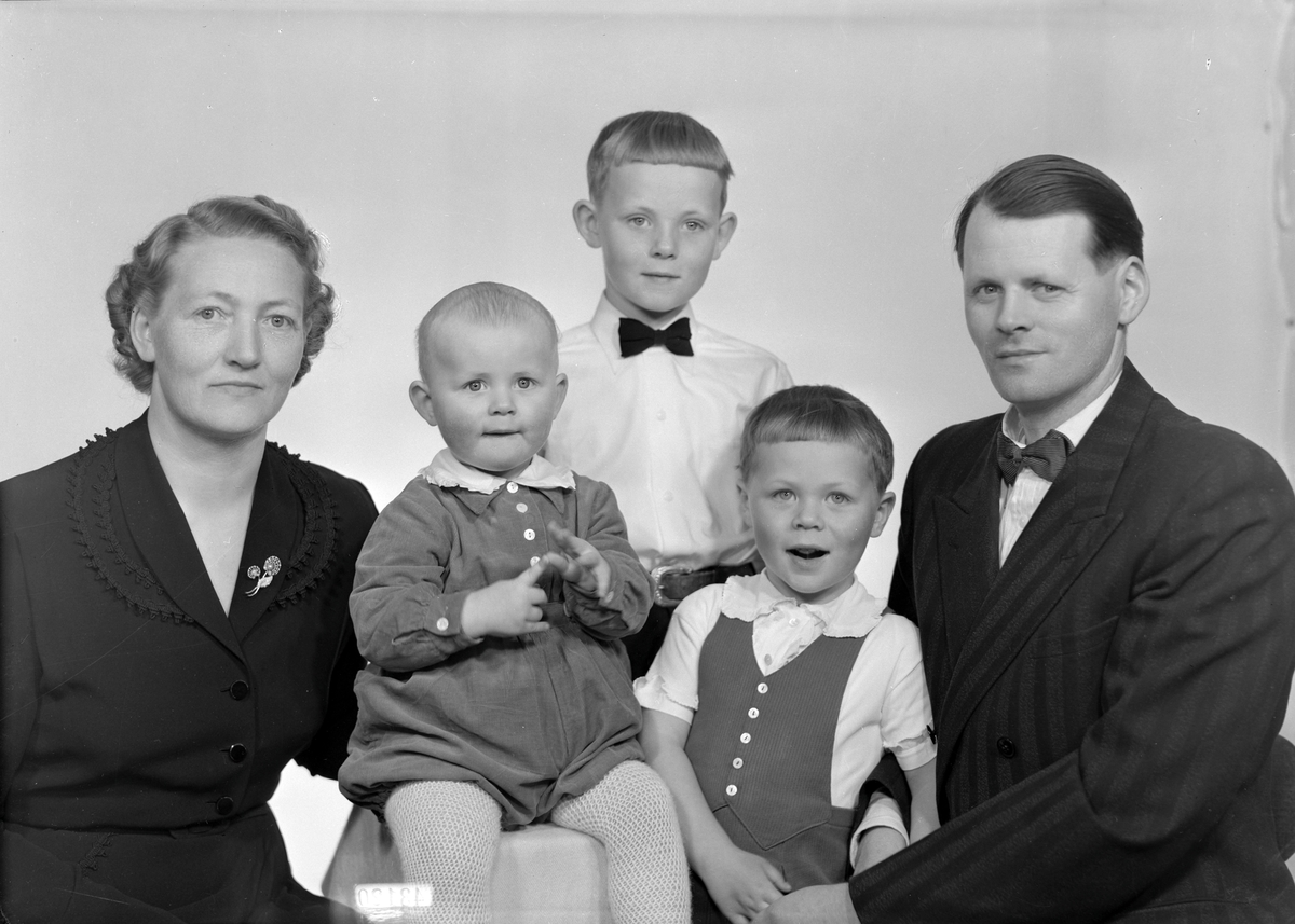 Asbjørn Varholm med familie