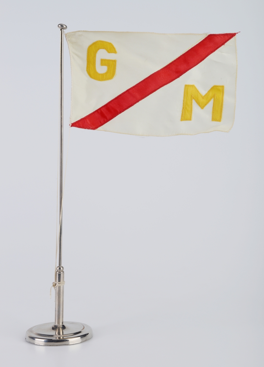 Bordflagg, falmet. Gerner-Mathisen Rederi A/S.