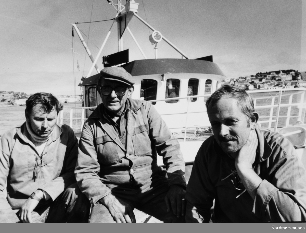 Bremsnes båtbyggeri. Bildet er fra avisa Tidens Krav sitt arkiv i tidsrommet 1970-1994. Nå i Nordmøre museums fotosamling.