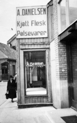 Tomme  utstillingsvinduer i Halden under krigen 1940-45. Hos