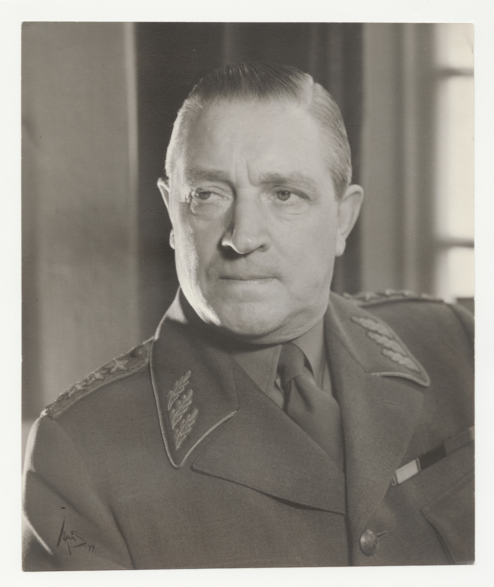Porträtt av general Helge Jung, överbefälhavare 1944-51.