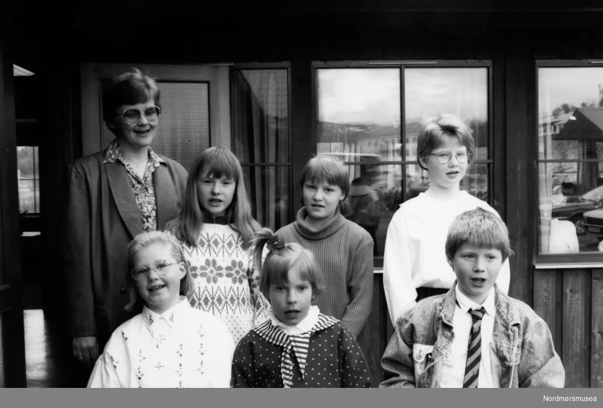 Bådalen skole. Bildet er fra avisa Tidens Krav sitt arkiv i tidsrommet 1970-1994. Nå i Nordmøre museums fotosamling.