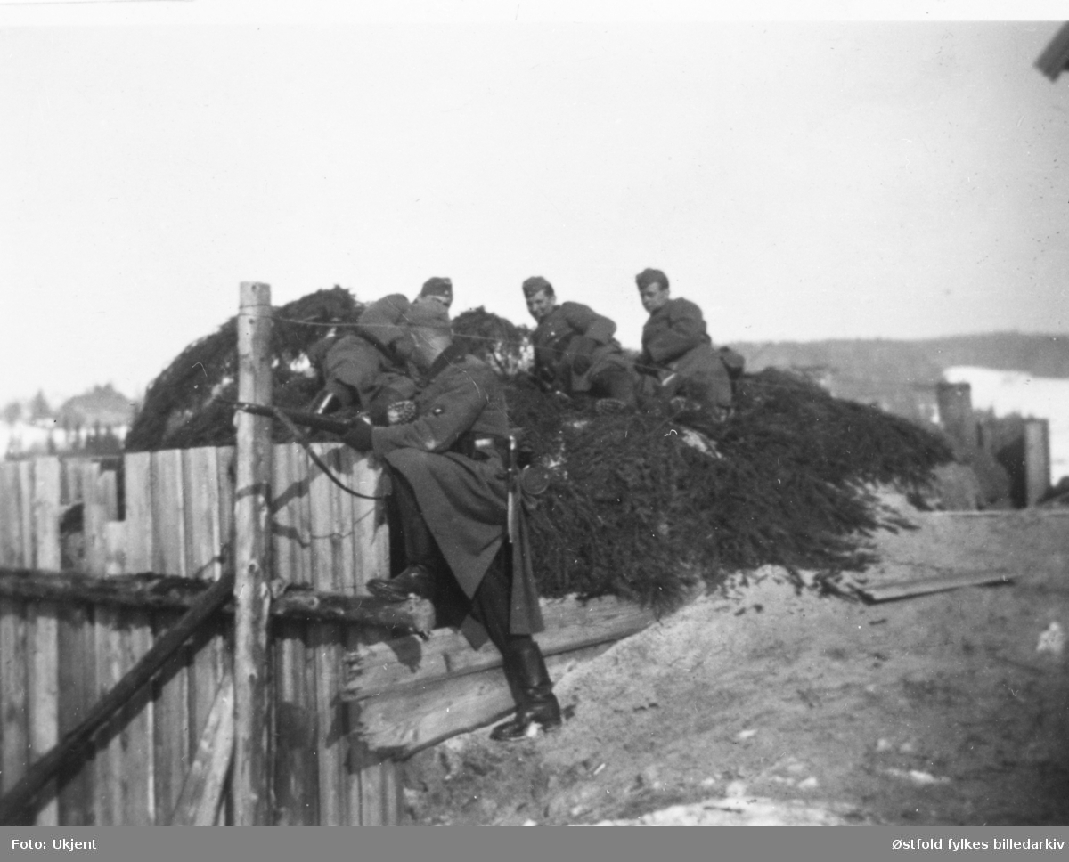 Bovim nordre i Hobøl, tyske soldater i isbingen, 1940-45.