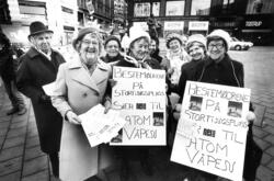 Bestemødrene på Stortingsplass demonstrerte hver onsdag klok