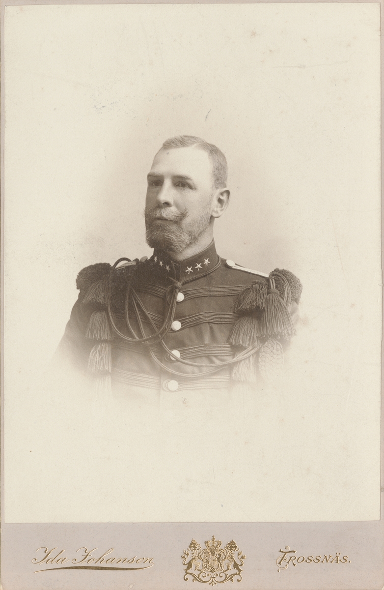 Porträtt av Axel Herman Byström, kapten vid Värmlands fältjägare.