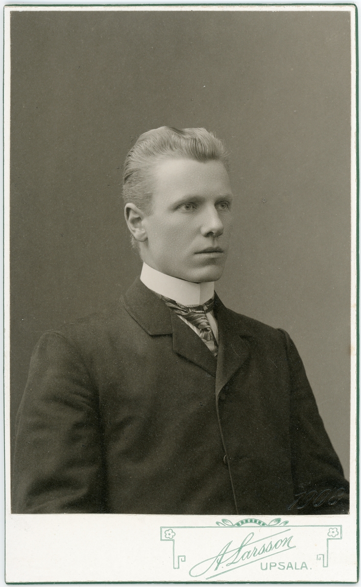 Kabinettsfotografi - man, Uppsala 1908