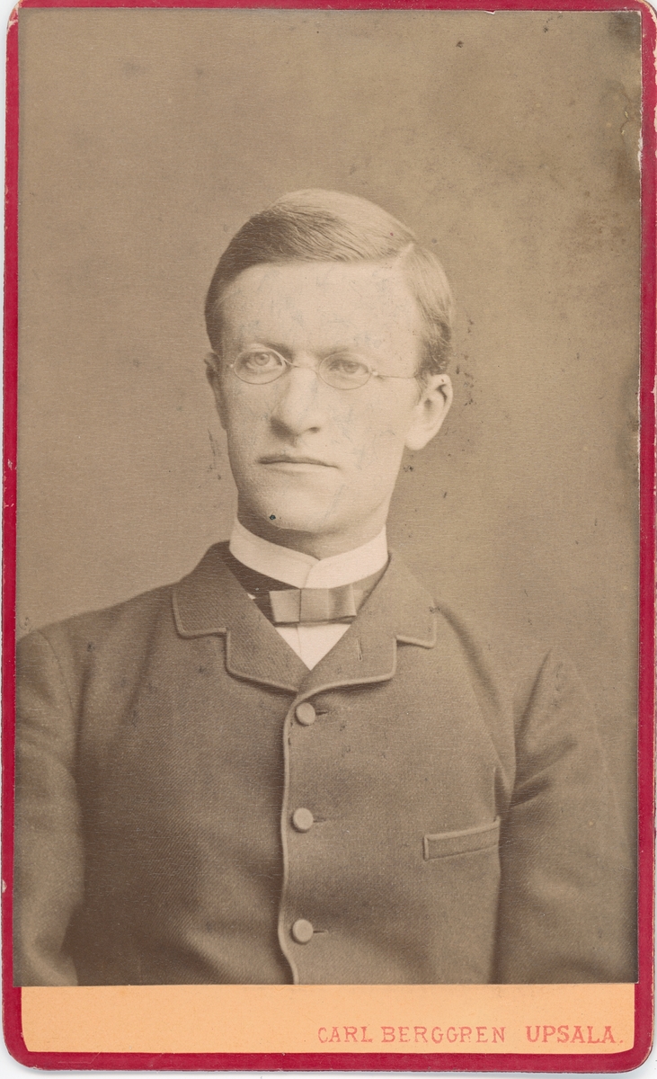 Kabinettsfotografi - professor Danielsson, Uppsala före 1897