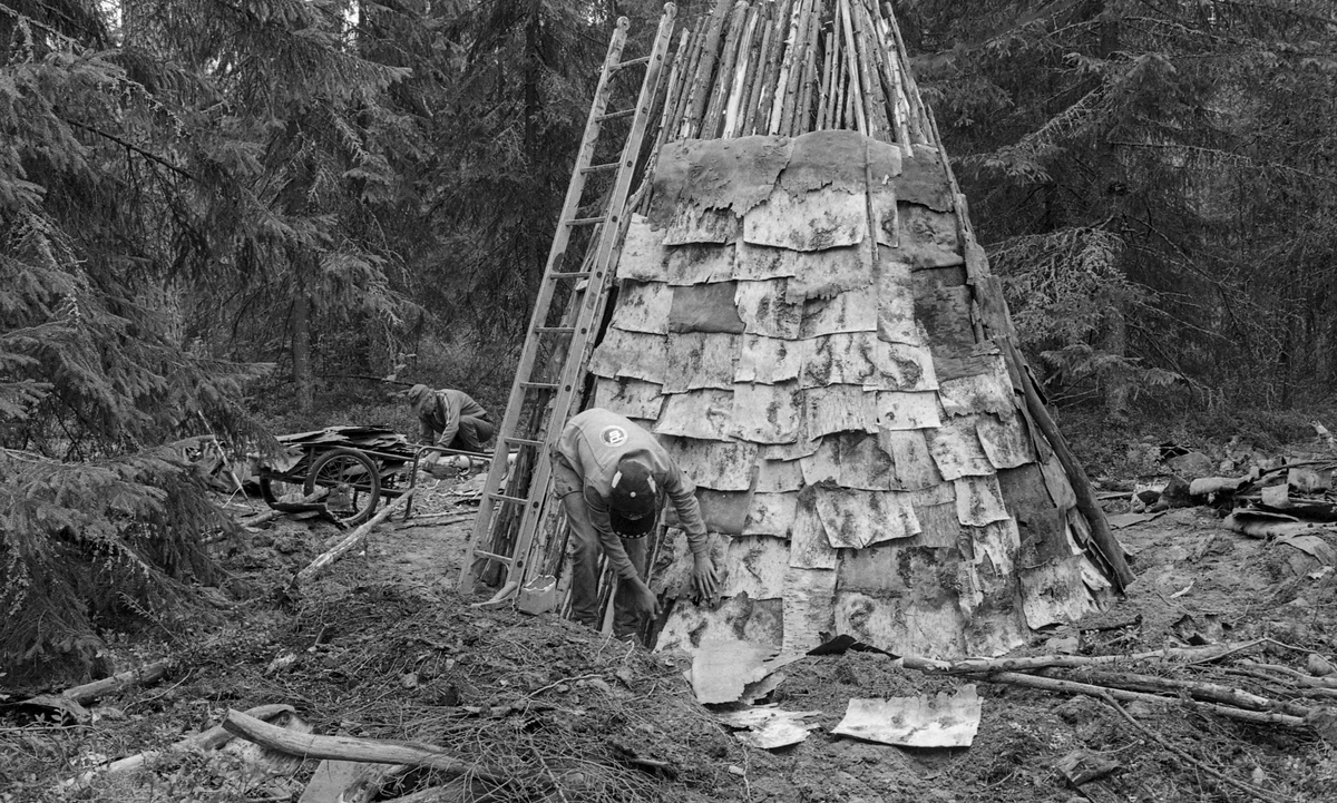 Jonas Danielsen; Valdal, bygger ny gamme på Glomdalsmuseet - Anno ...