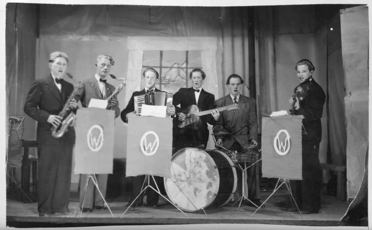 Bellona Boys er orkester til SIF-revyen i Salangen i 1947.