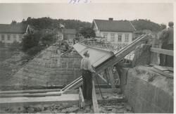 Utvidelse av Strømmen bru i Arendal kommune Aust-Agder 1940