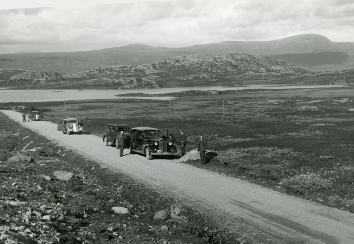Kornrådet har pause ved Bygdin, 16.8.1935