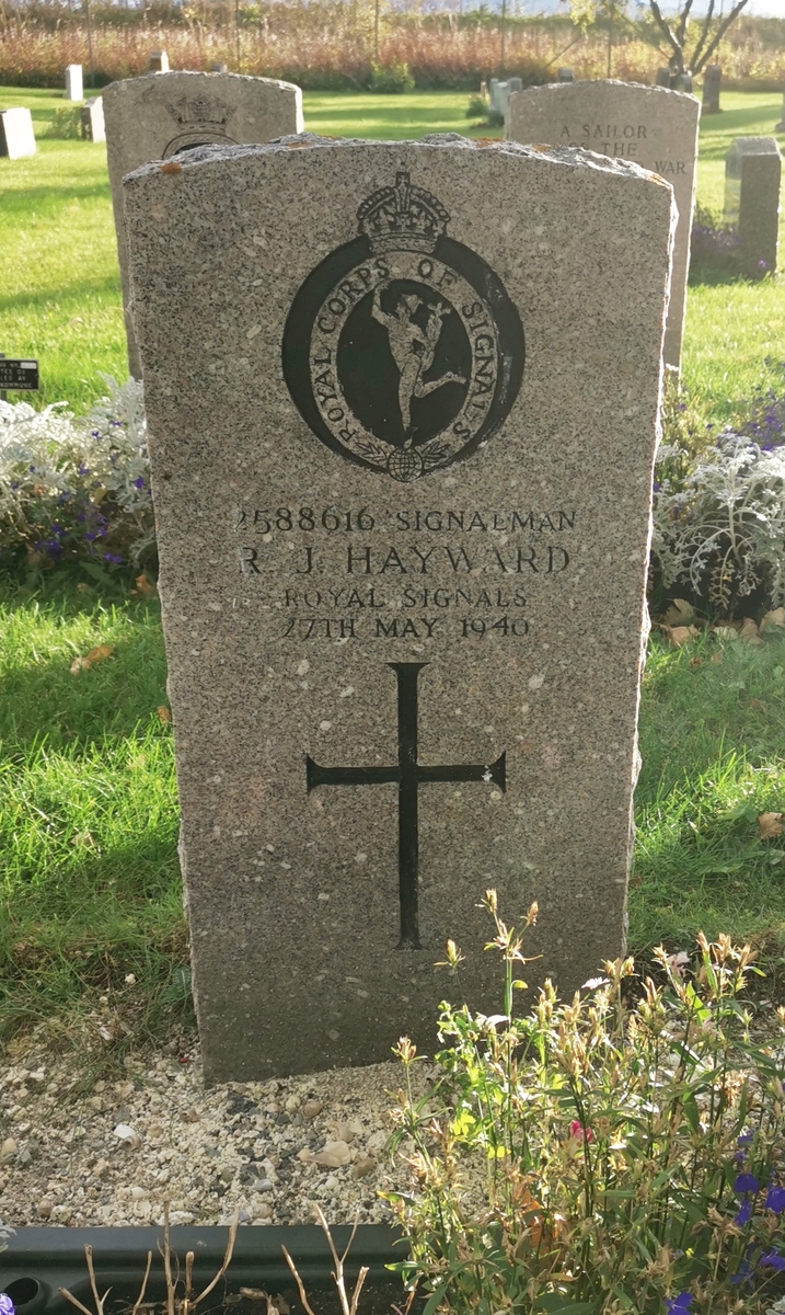 Reginald J. Hayward (d. 1940), britisk krigsgrav på Bodø kirkegård.