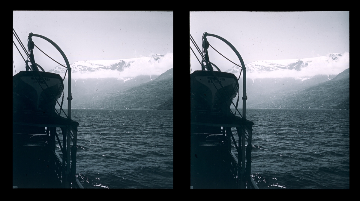 Folgefonna, sett fra Sørfjorden. Tilhører Arkitekt Hans Grendahls samling av stereobilder.