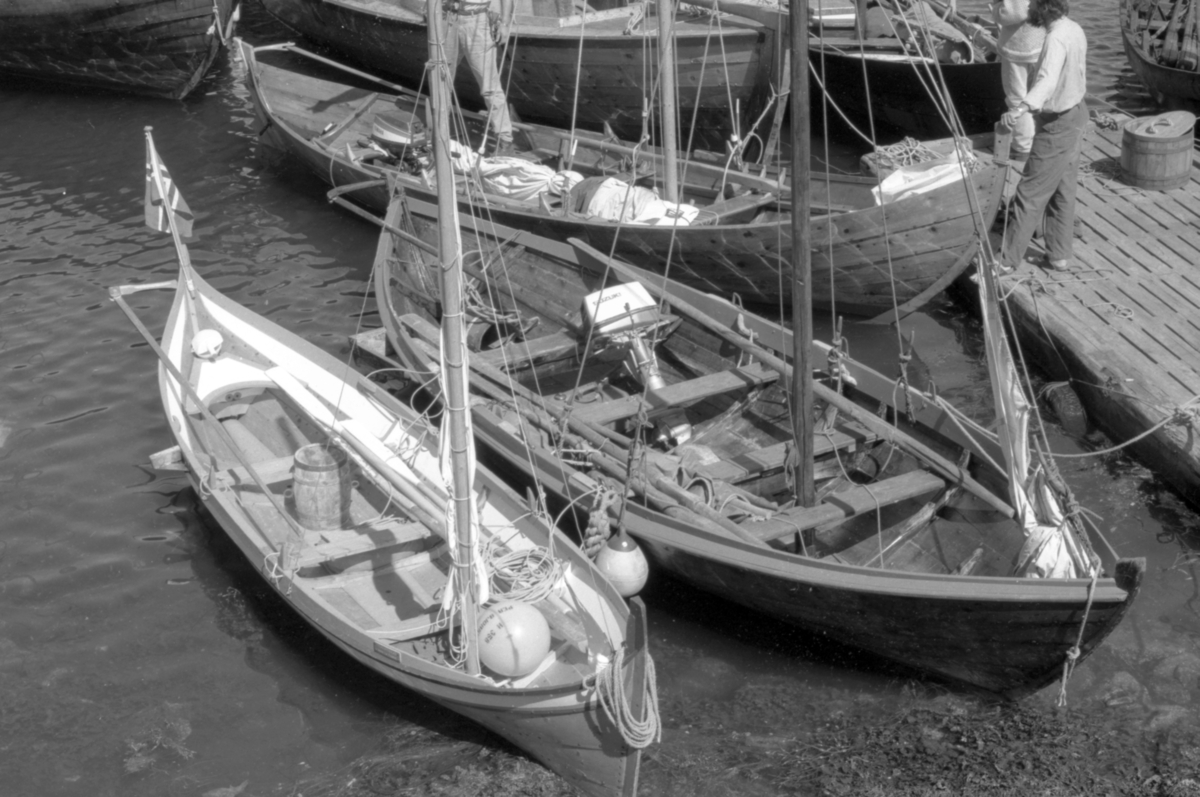 Bildeserie fra båttreffet på Sunnmøre Museum juni 1990.