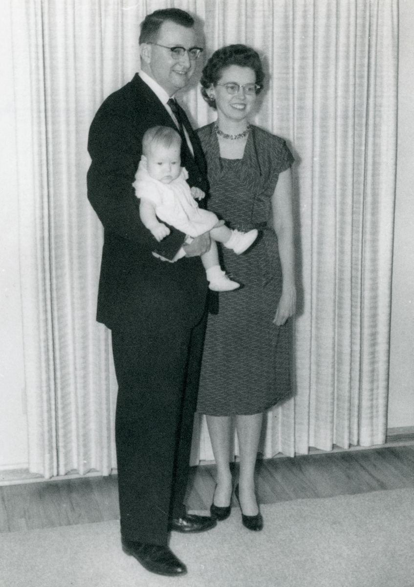 Herman og Marjorie med Judith, 11.4.1965.  Amerika