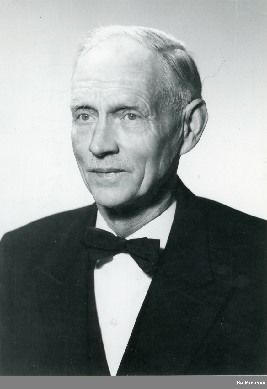 Portrett av Hans J. Sønstebø, ordførar i Bø 1960-1963