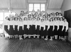 Vadsø Damekor 1950. Damekoret er samlet i 2.etasje på den ga