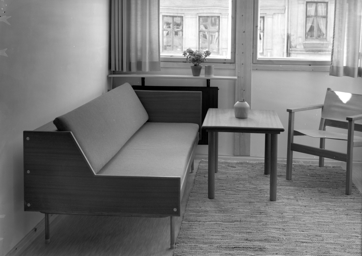 Interiør og møblement i Frognerhjemmet. Aldershjemmet sto ferdig i 1959.