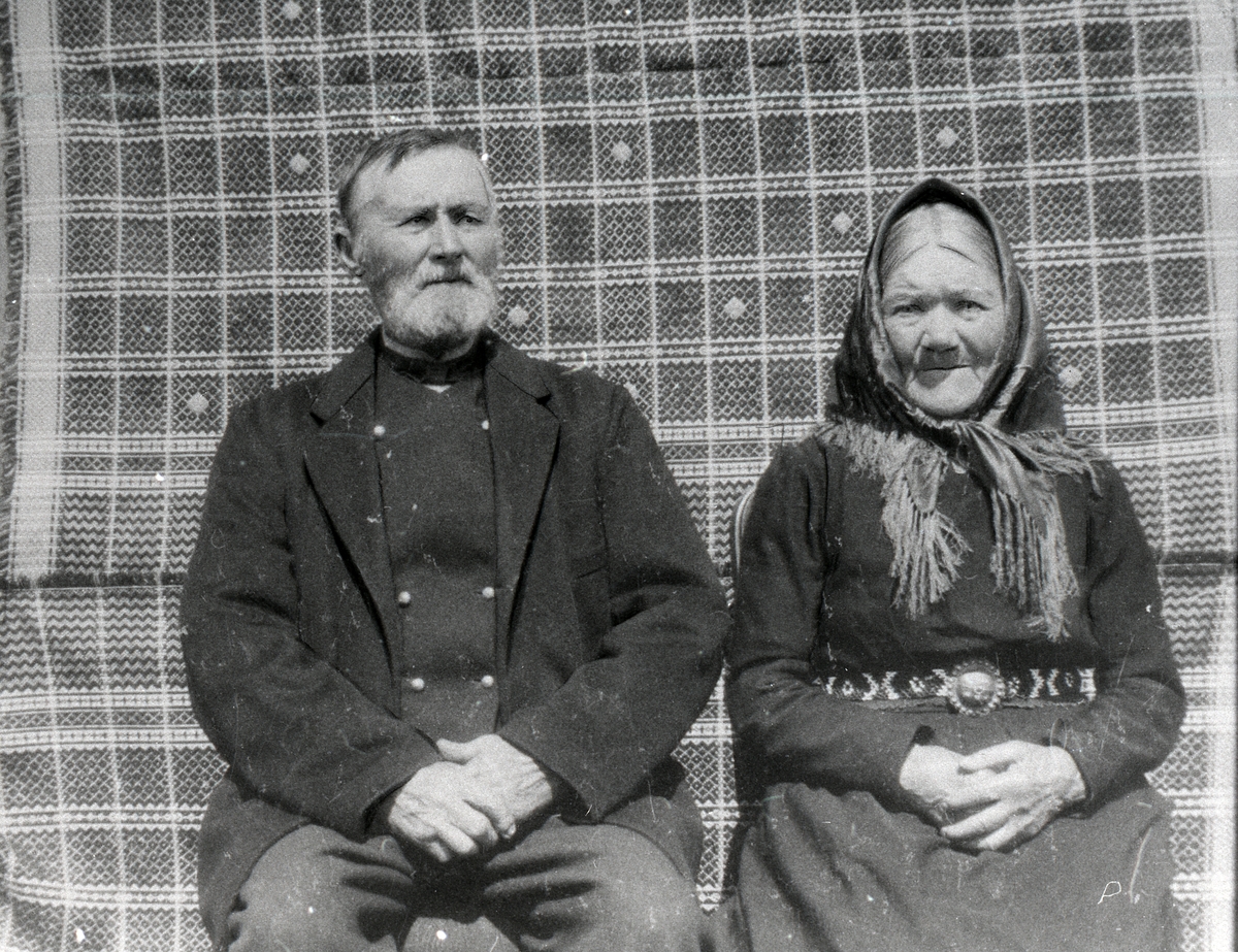 Frå venstre: Knut Knutsson Myhre el. Leithe og Marit Eivindsdotter Berge el. Leithe.