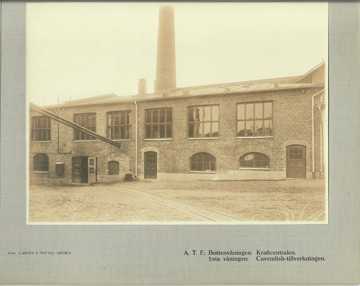 A.T.F Bottenvåningen: Kraft centralen
1:sta våningen: Cavendish- tillverkningen

Kopior ur Erland Paul Olséns album från 1921.