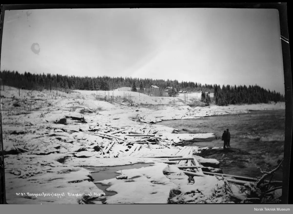 Blanderitomten til Rånåsfoss kraftverk fotografert i forbindelse med utbyggingen av Raanaasfossen 1918-1930
