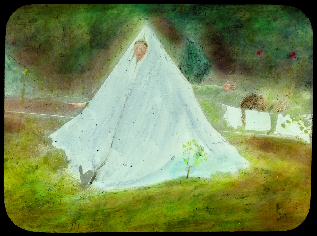 Speidere. Pinseleir Brøttum 1930. Det mystiske telt.