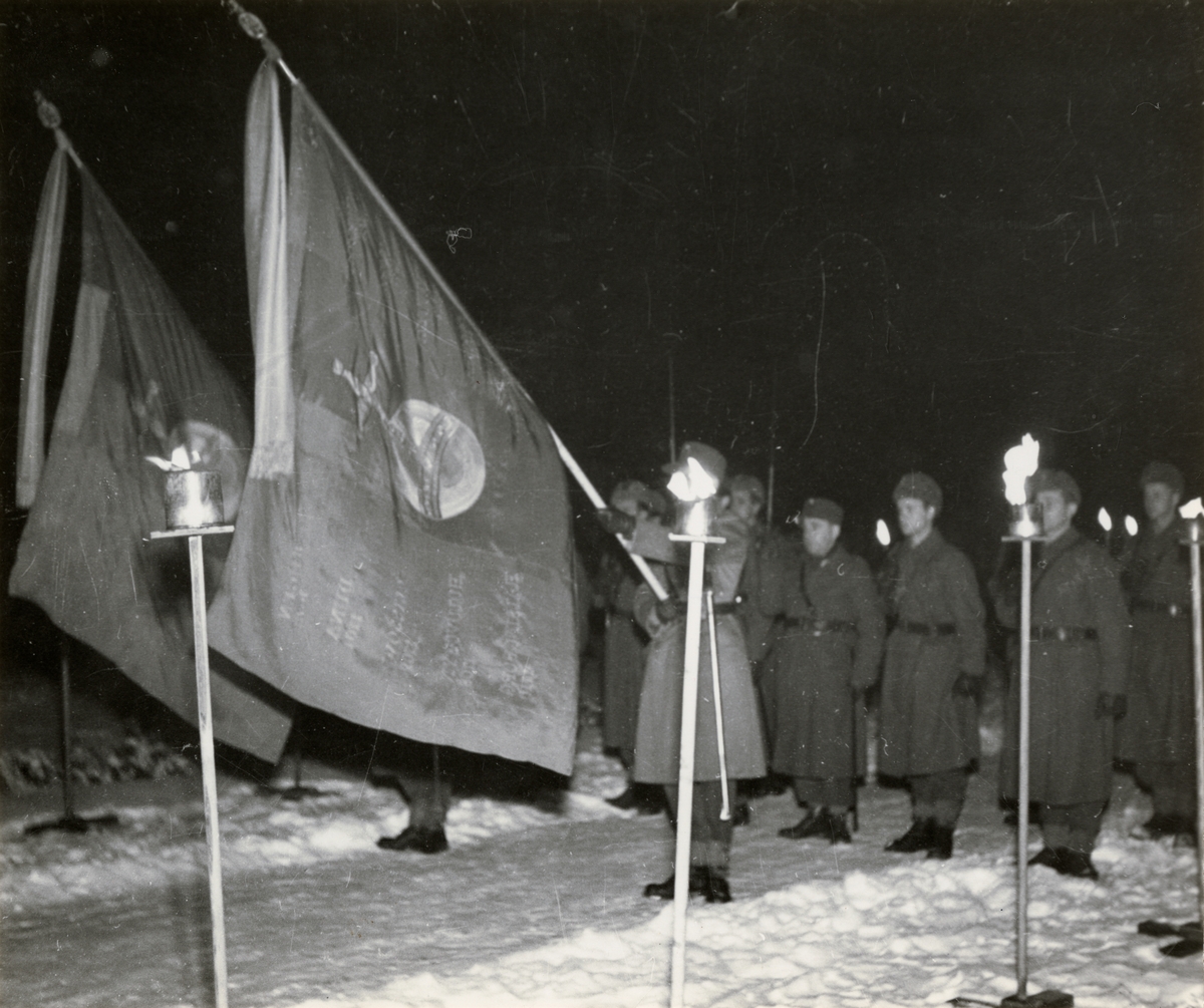 Text i fotoalbum: "Firande av Karl XII-minnet den 30/11 1954."