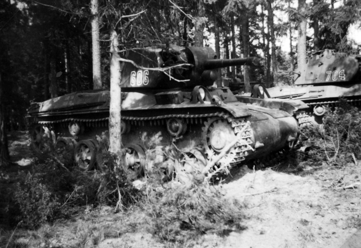 Stridsvagn vid Kråks skjutfält år 1945 - Garnisonsmuseet Skaraborg ...
