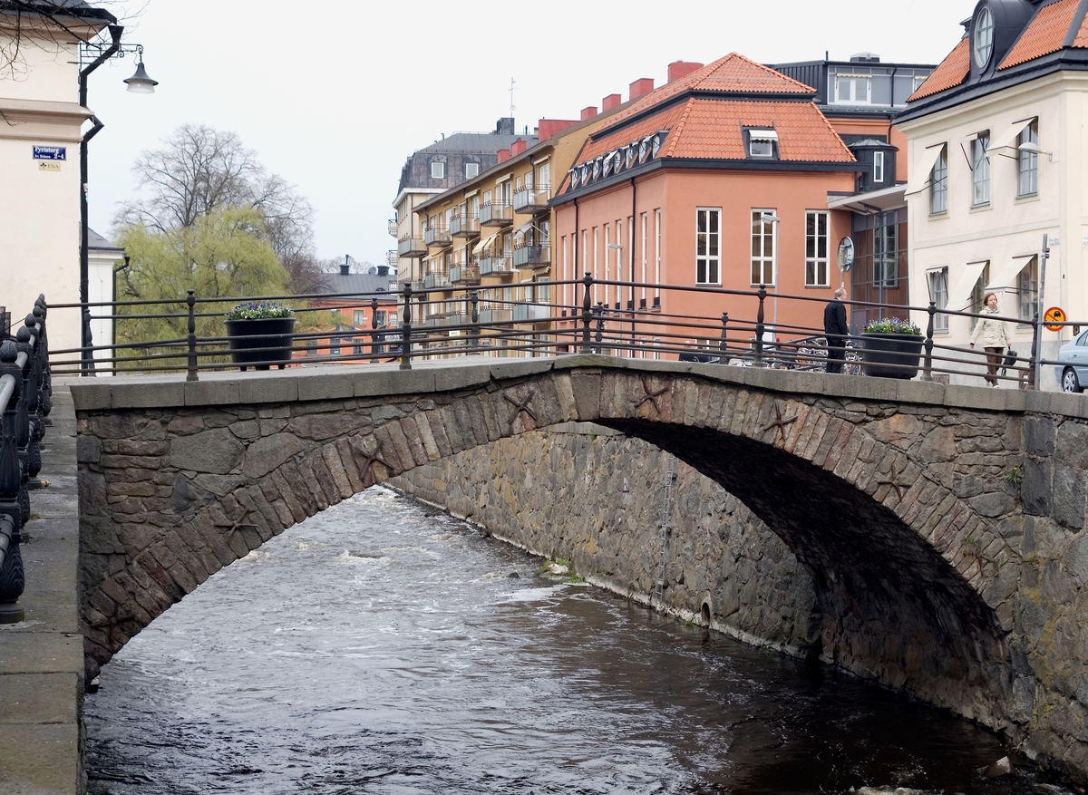 Dombron, Uppsala