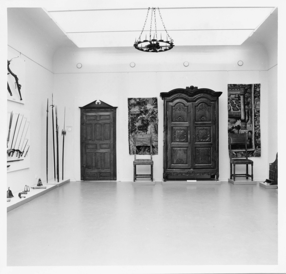 Utställningen om Nils Edward Björkmans omfattande donation av konst och konstföremål från olika tider och olika delar av världen.