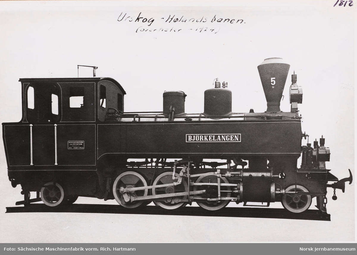 Leveransefoto av smalsporet damplokomotiv nr. 5 "Bjørkelangen", senere NSB type XXIXa, til Urskog - Hølandsbanen