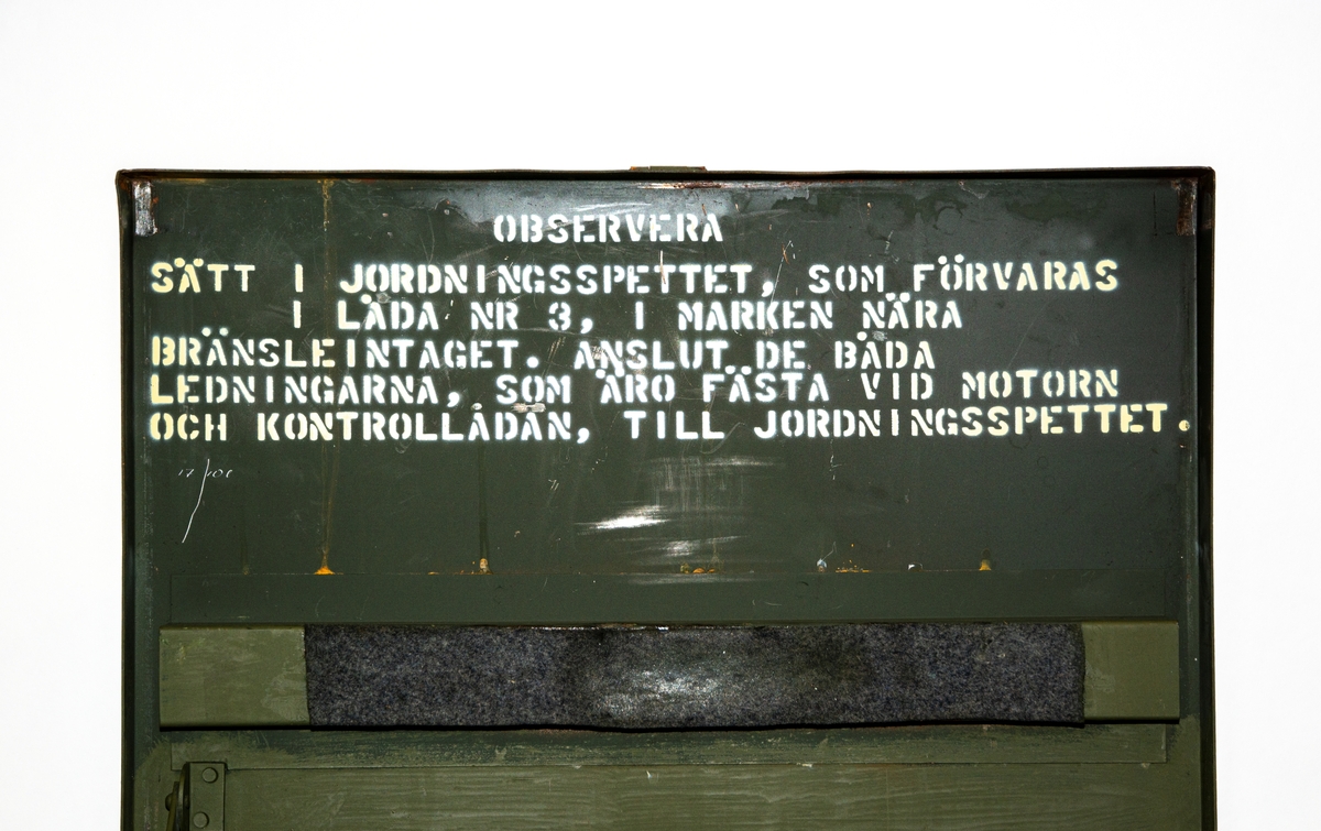Kraftaggregat till spaningsradar PS-41. Förvaras i grön plåtlåda märkt: Låda Nr 2 tillhör kraftaggregat 63.